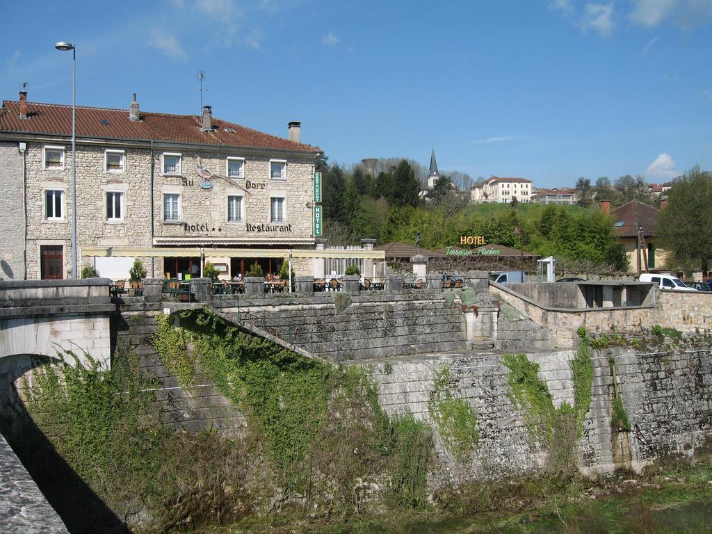 Au Faisan Doré Neuville-sur-Ain Exterior foto